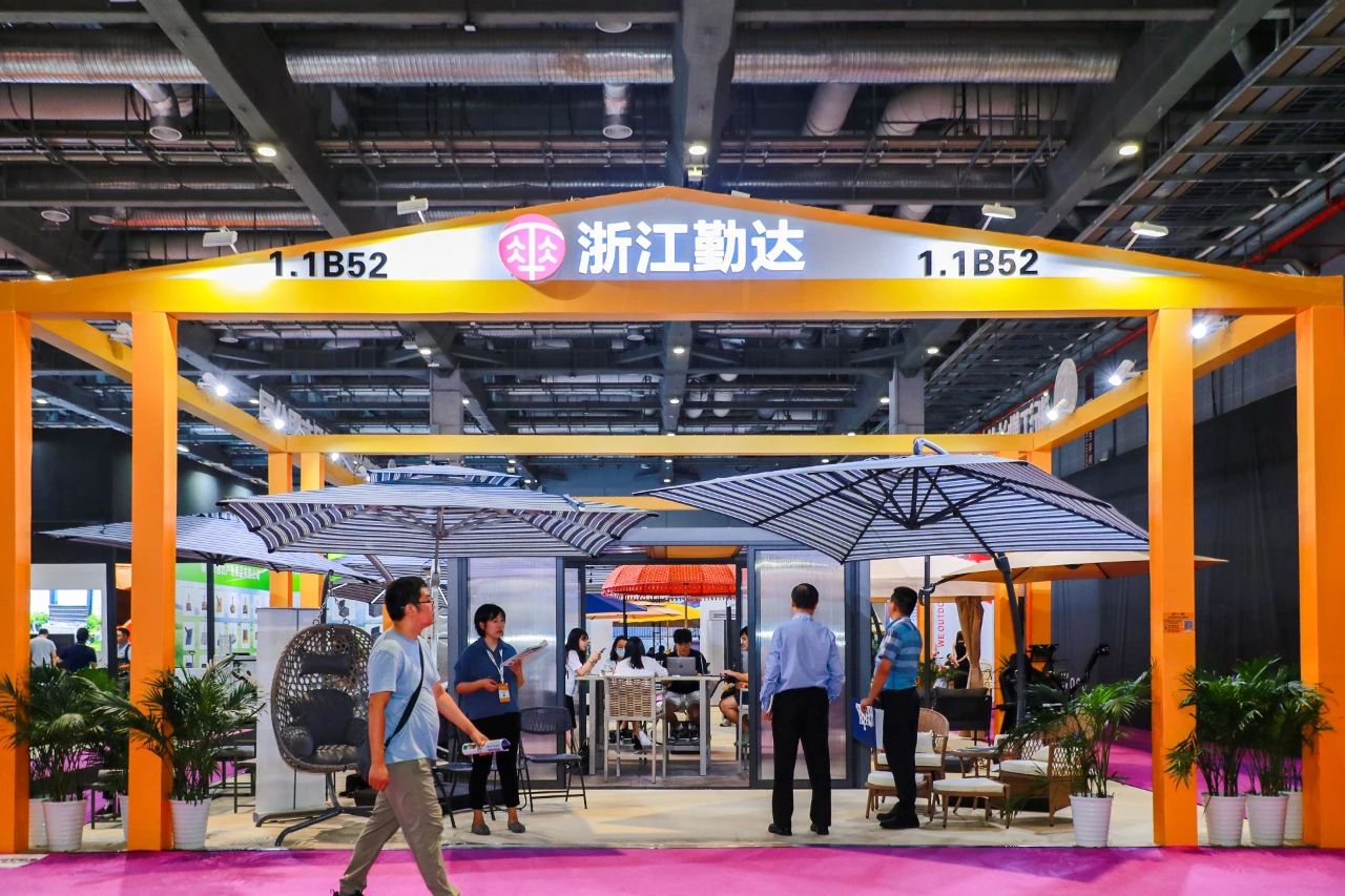 官方：2025CIFF上海国际家具展-不仅是一场行业盛会，更是一幅未来生活的全景画卷